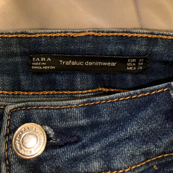 Zara jeans with stripe - Picture 9 of 10